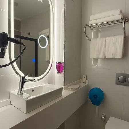 Positive Hotel *